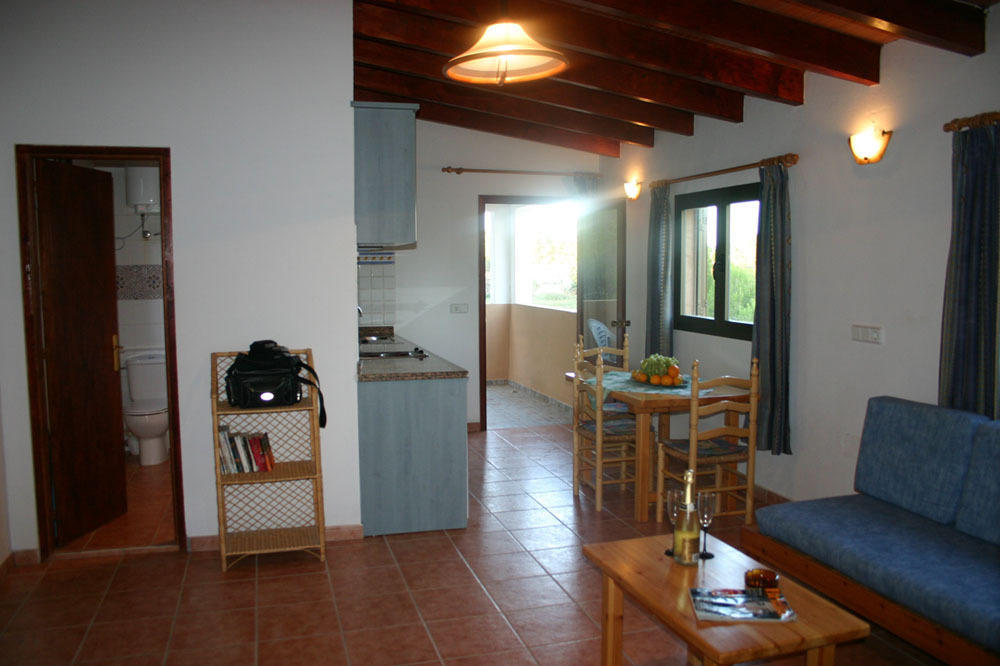 Viviendas Turisticas Vacacionales Allida Playa Migjorn Room photo