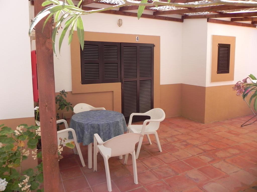 Viviendas Turisticas Vacacionales Allida Playa Migjorn Exterior photo